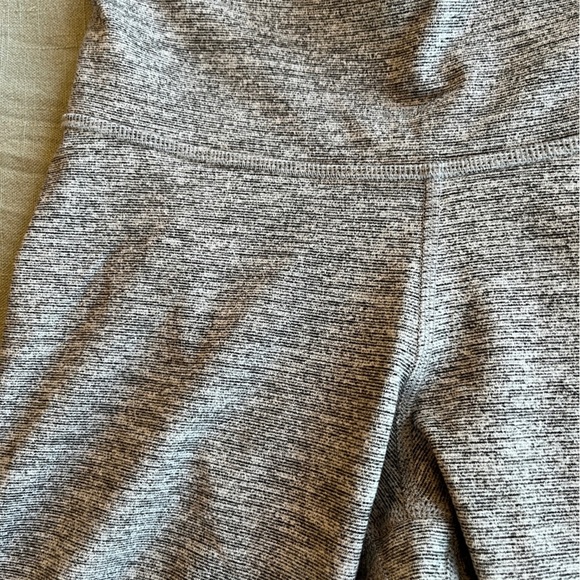 Old Navy Active Bike Shorts - Picture 3 of 8